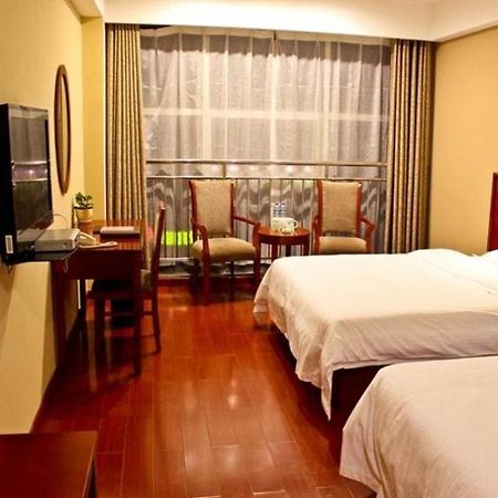 Greentree Inn Shandong Rizhao East Haiqu Road Business Hotel Buitenkant foto